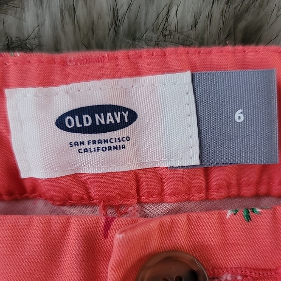 Old Navy Pink and Green Palm Tree Bermuda Shorts Casual Style - Picture 2 of 7